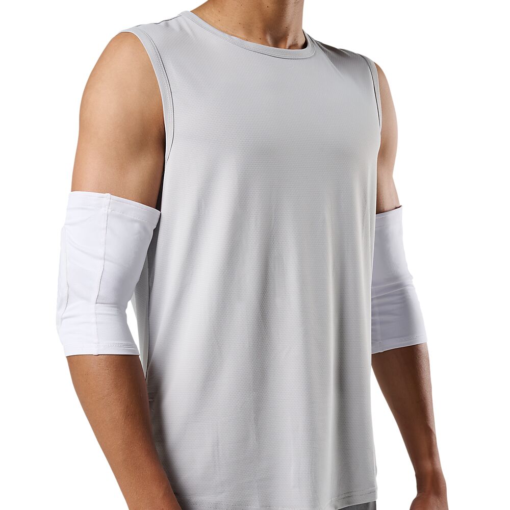 22140R-WHGR_HEX Viz knee-Elbow Pad Pair White-Grey_onBody 3.png