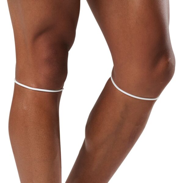31250R-WH_Silicone Patella Band Pair White_Main.png