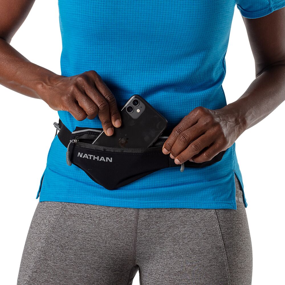 10060N-00010_Mirage Pack Plus Black-Reflective Silver_onBody 4.png