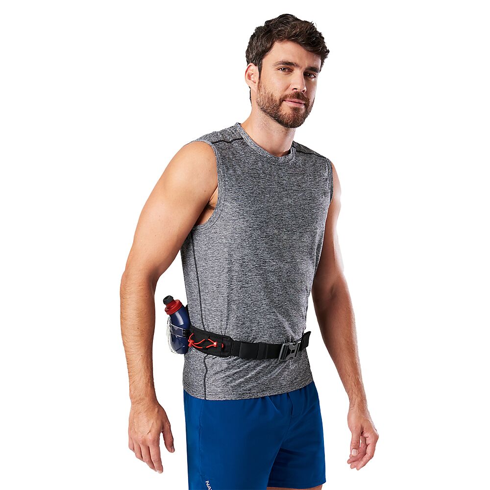 30490N-00186_Trail Mix Plus 3.0 Black-Ribbon Red_onBody 1.png