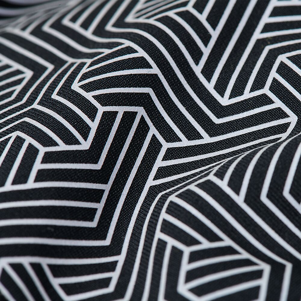 20110N-00320_HyperNight Reflective Beanie 2_Detail 3.png