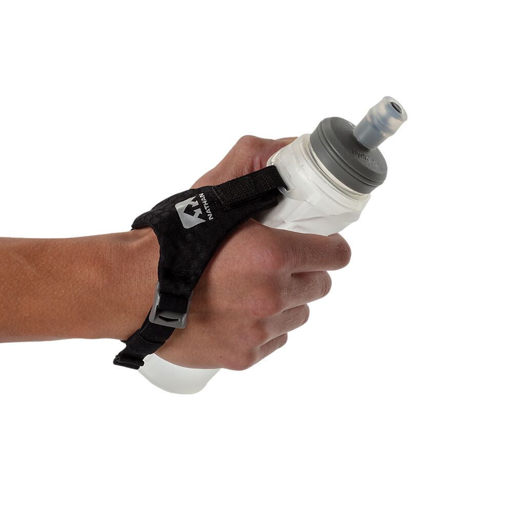 40280N-00010_ExoShot 14 oz Lite Black-Reflective Silver 420ML_onBody 2.png