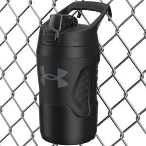 UA70890-00013_Playmaker Jug 32oz Black-Black_Detail 4.png