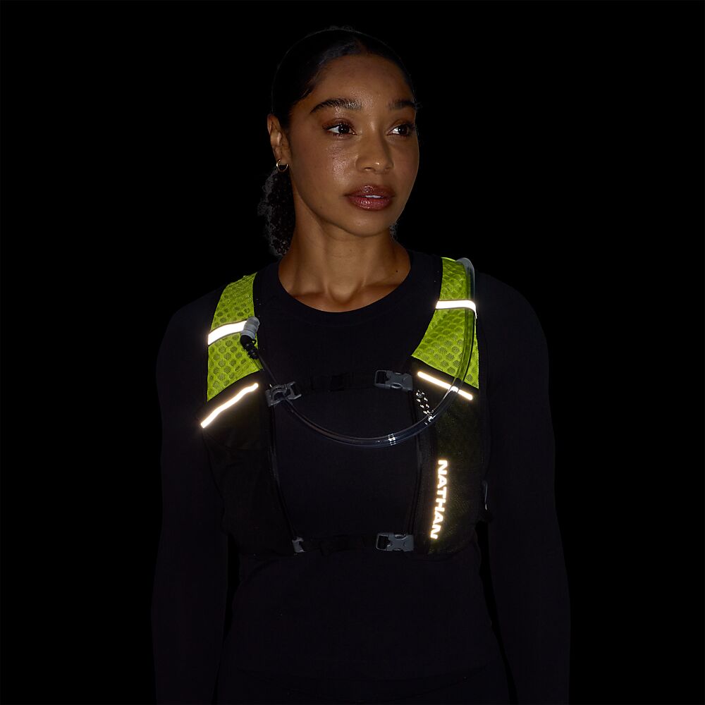 30910N-40072_Hypernight QuickStart 3.0 4L_onBody 3.png
