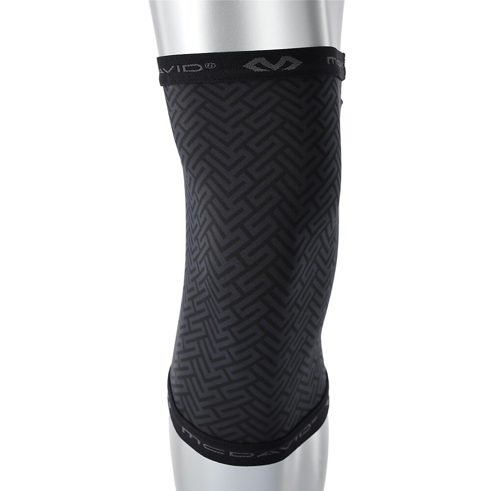 X605R-BK_X-Fitness Dual Layer Compression Knee Sleeves Black_Front.png