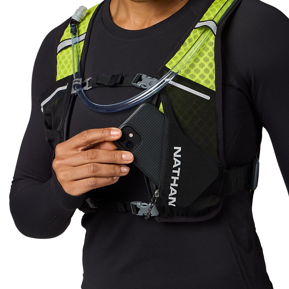 30910N-40072_Hypernight QuickStart 3.0 4L_onBody 5.png