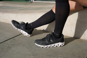 8831R-BK_Elite Recovery Compression Socks Black_Lifestyle 2.jpg