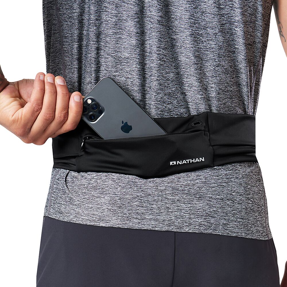 30530N-00001_The Zipster Adjustable Fit 2.0 Black_onBody 4.png