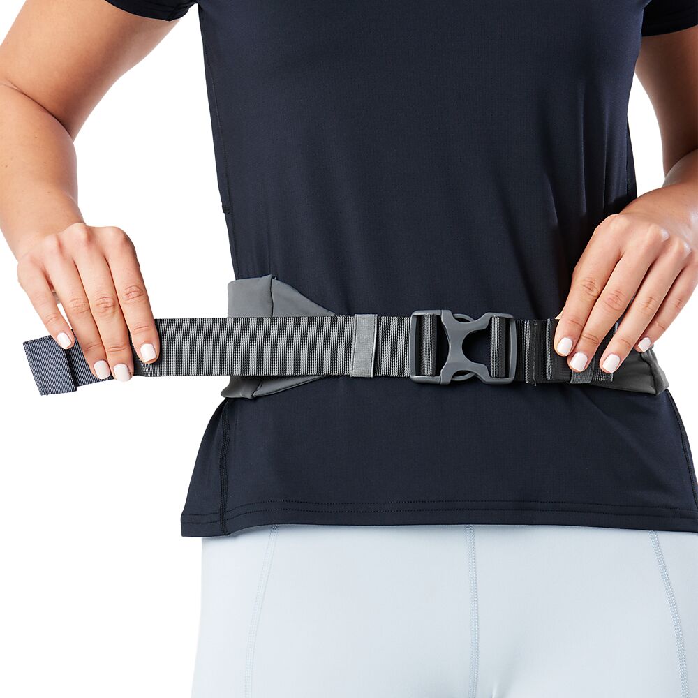 30530N-80007_The Zipster Adjustable Fit 2.0 Gravity Grey_onBody 3.png