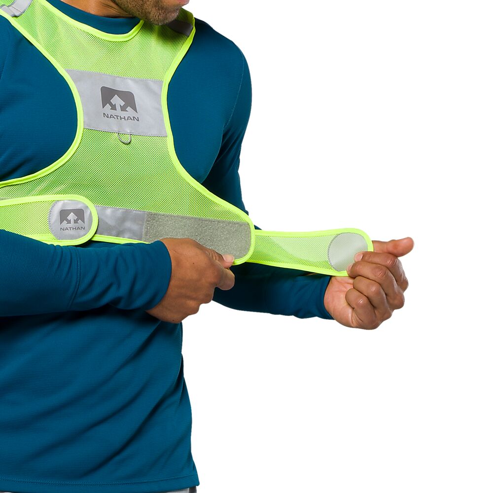 2017N-0119_Streak Vest Neon Yellow_Detail 3.png
