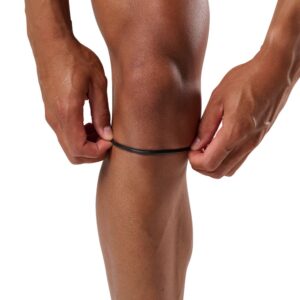 31250R-BK_Silicone Patella Band Pair Black_Detail 2.png