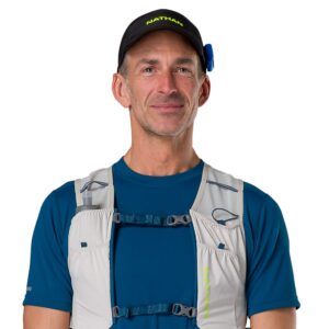 10800N-00022_Run Cool Stash Hat Black-FinishLime_onBody 1.png