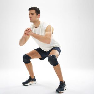 646R-BK_Volleyball Knee Pads Black_Lifestyle4.png