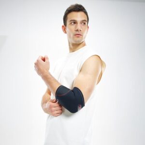 481R-BK_Elbow Support Black_Lifestyle3.png