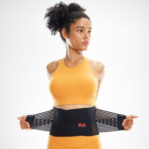 493R-BK_Back Stabilizer Black_Lifestyle3.png