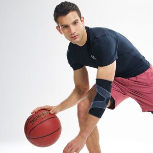5130R-BK_Elbow Sleeve 4-way Elastic With Gel Buttresses Black_Lifestyle5.png