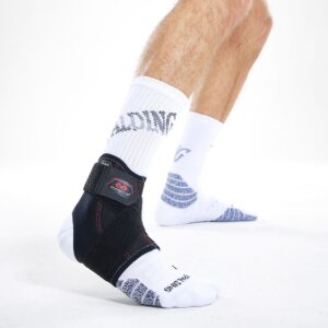 432R-BK_Ankle Support With Figure-8 Straps Black_Lifestyle4.png