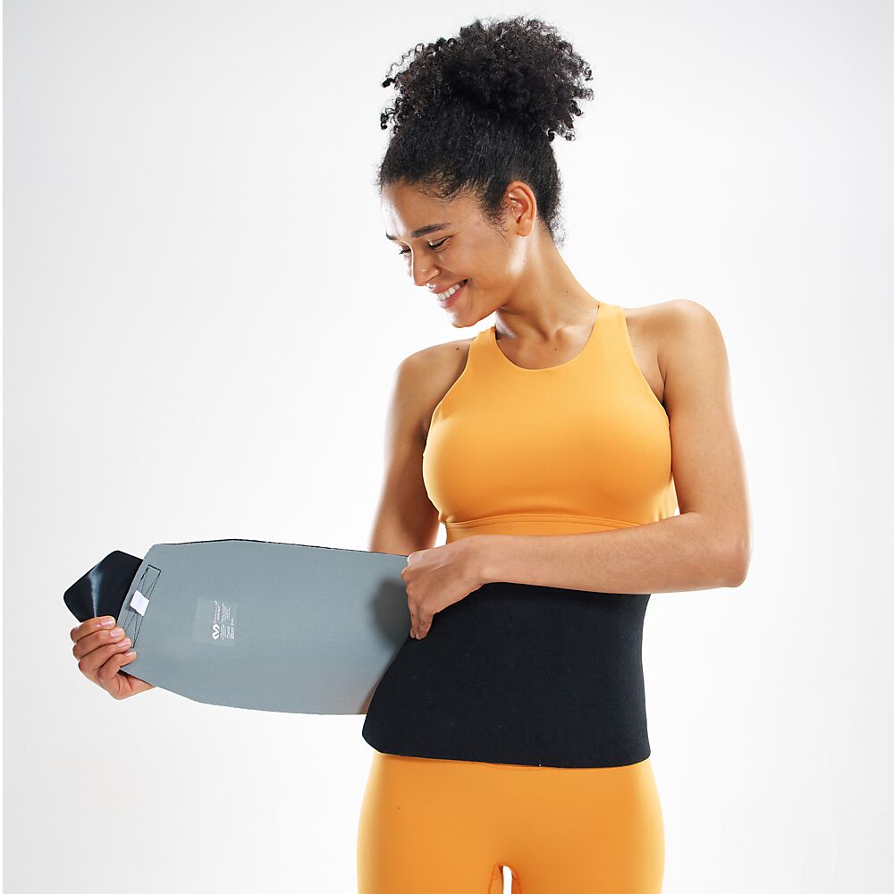 491R_Waist Trimmer Black_Lifestyle5.png