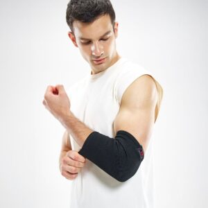 512R-BK_Elbow Sleeve Elastic Black_Lifestyle2.png