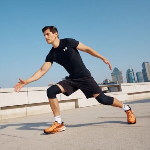 6440R-BK_Hex Knee Elbow Shin Sleeves Black_Lifestyle1.png