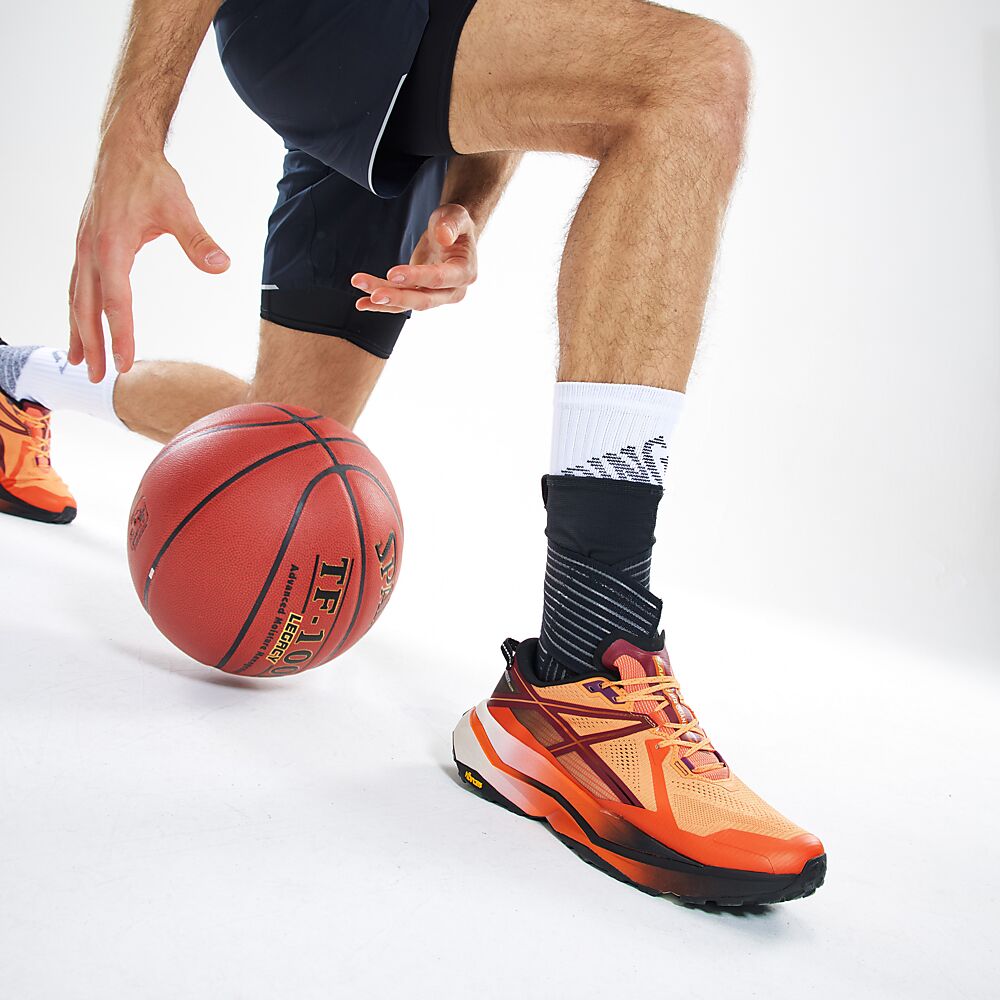 433R-BK_Ankle Support Mesh With Straps Black_Lifestyle1.png