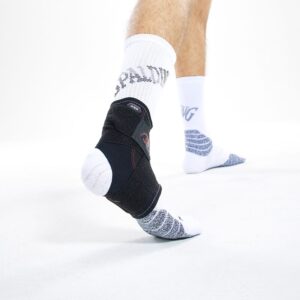 432R-BK_Ankle Support With Figure-8 Straps Black_Lifestyle3.png