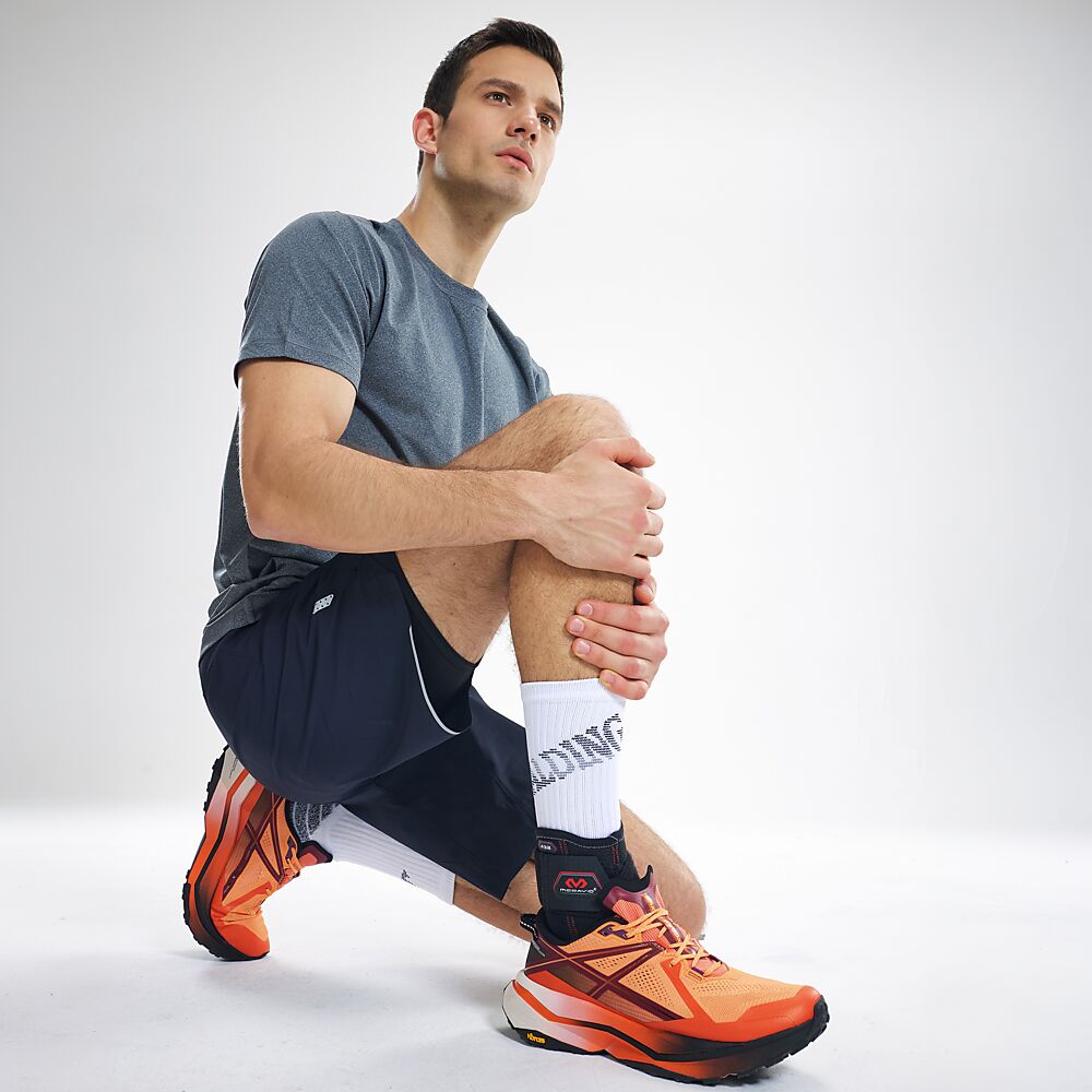 432R-BK_Ankle Support With Figure-8 Straps Black_Lifestyle6.png